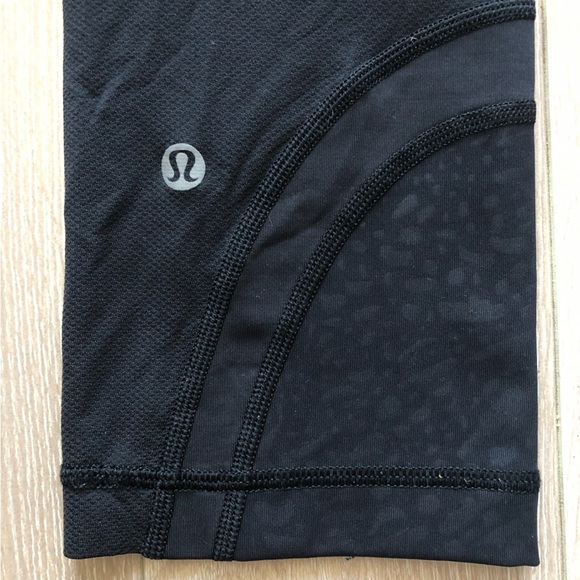 Lululemon Inspire Crop II Mesh Detailed Leggings in Black Size 6 - Picture 9 of 9